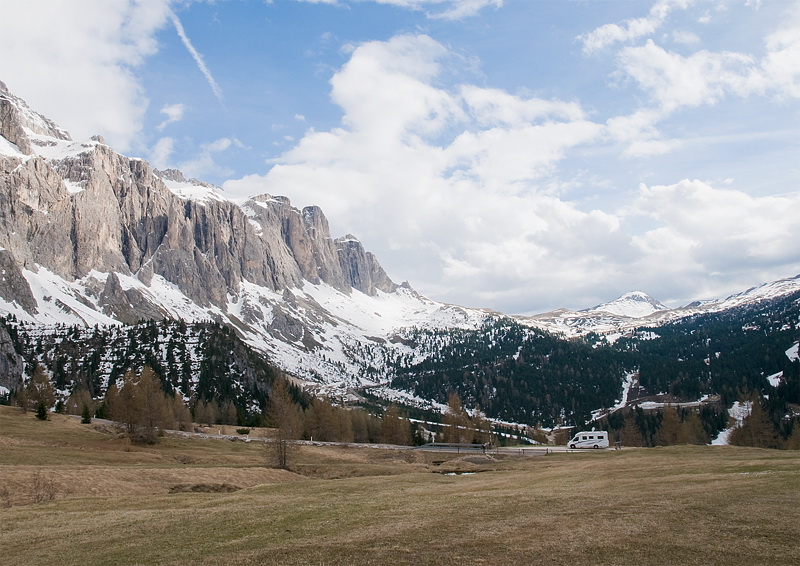 LandSüdtirol D35_4838 als Smart-Objekt-1 Kopie.jpg - Die Straßensperre stellte sich als Segen dar. Immer wechselnde Lichtstimmungen machten den erzwungenen Aufenthalt zu einen der schönsten Tage der ganzen Tour.